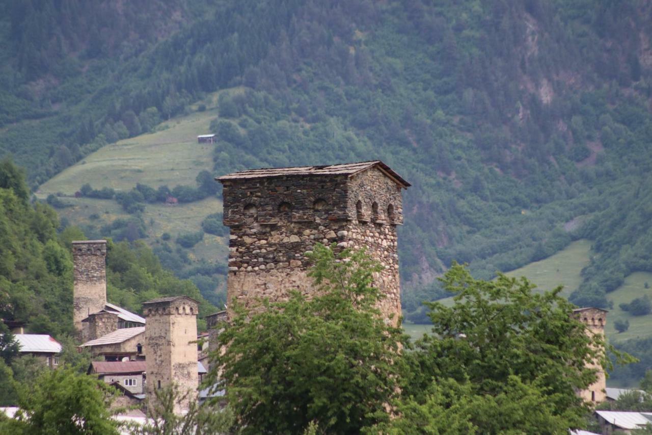 Mestia Panorama Buitenkant foto